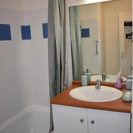 SAUNA JACUZZI pour 2 en centre ville Appartement